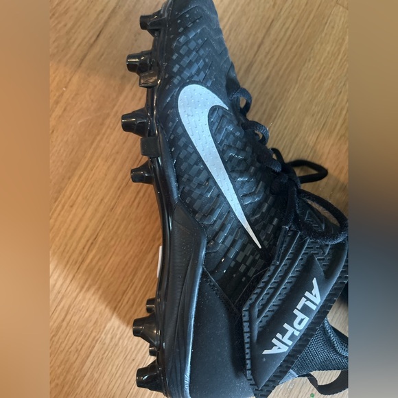 Nike Alpha Black Football Cleats size 6.5 youth/juniors - Picture 4 of 8
